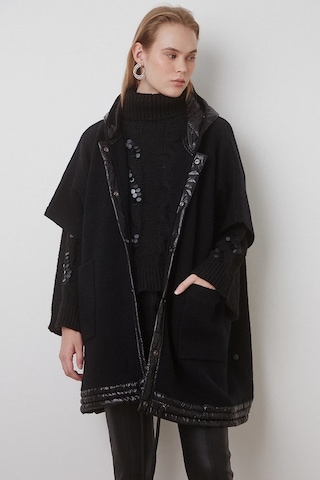 Bsb Kapüşonlu Siyah Kadın Pelerin 050-262003 001