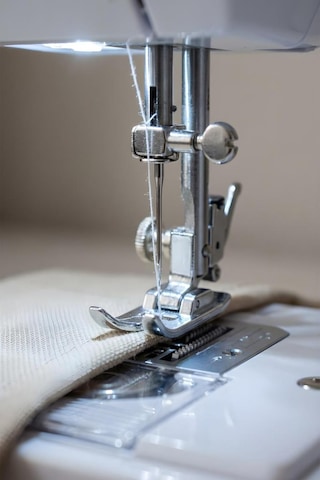 Kiwi Ksw-3072 Dikiş Makinesi 12 Desen & Çift İplik & Ayak Pedallı Beyaz