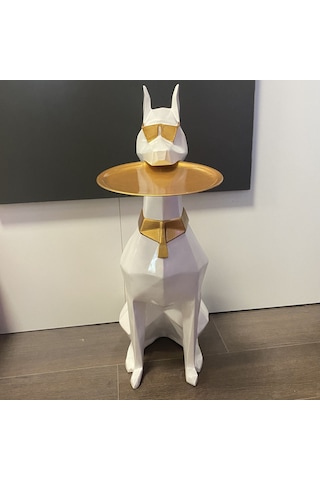 Tepsili Servis Yapan Köpek Doberman