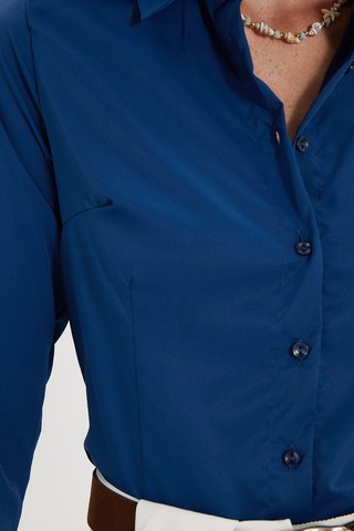 Tudors Kadın Slim Fit Dar Kesim Pensli Vücuda Oturan Klasik Yaka Uzun Kollu Likralı Lacivert Gömlek-40362