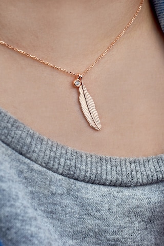 Lilarote Konyak Pırlantalı Tüy Gümüş  Kolye