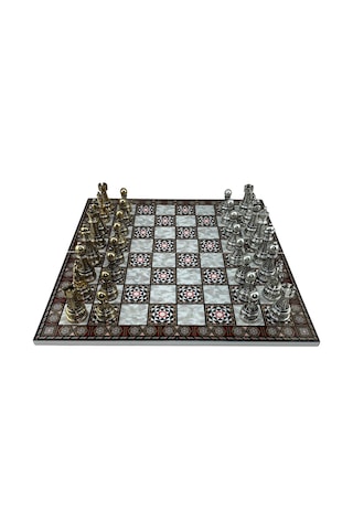 Gifthome Premium Battal Boy Metal İşlemeli Klasik Satranç Takımı Ve Katlanır Sedef Desenli Mdf Satranç Tahtası 43x43 Cm.