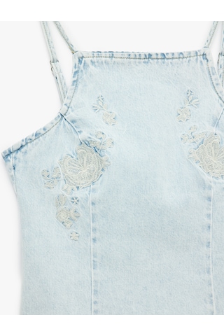 Koton Kare Yaka Nakışlı Sırt Detaylı Kolsuz Denim Bluz Açık İndigo 6sal30023md