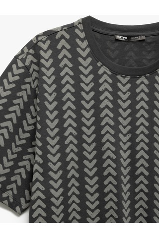 Koton Bisiklet Yaka Kısa Kollu Regular Fit Pamuklu Desenli Tişört Gri Desenli 5sam10241hk Gri Desenli