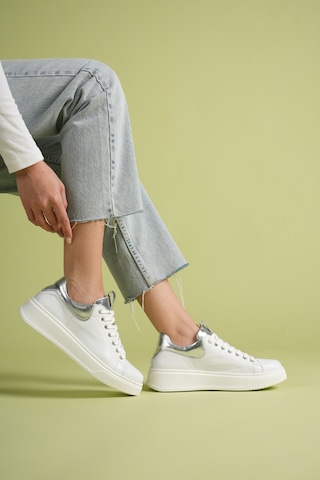 Analin Shoes Kadın Hakiki Deri Bağcıklı Casual Spor Ayakkabı Beyaz-gümüş