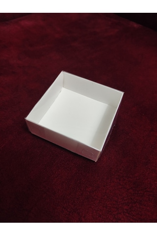 8x8x3 Beyaz Asetat Kapaklı Hediyelik Kutu 100 Adet