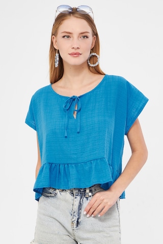 Armonika Kadın Mavi Yarasa Kol Yakası Bağlamalı Eteği Fırfırlı Oversize Crop Bluz Arm-24y001088