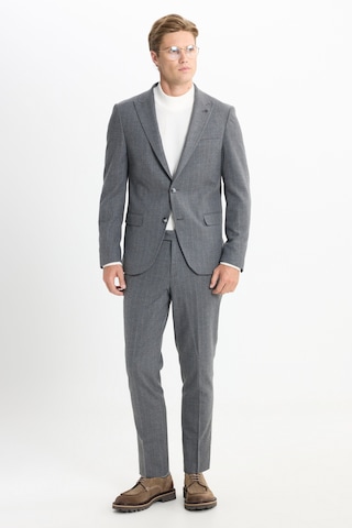 AC&Co / Altınyıldız Classics Erkek Koyu Grı Slim Fit Dar Kesim Kırlangıç Yaka Çizgili Kapak Cepli Esnek Takım Elbise Koyu Gri