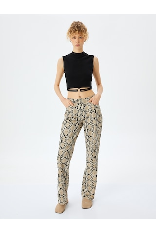 Koton Dik Yaka Metal Aksesuarlı Slim Fit Kolsuz Bluz Siyah 5sal30064ık