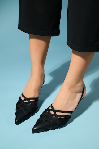 Luvishoes March Siyah Cilt Kadın İnce Topuklu Ayakkabı Siyah