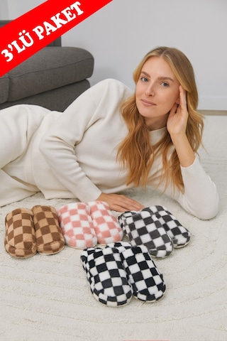 3'lü Paket Kareli Kapalı Kadın Terlik Ev Terliği Çok Renkli