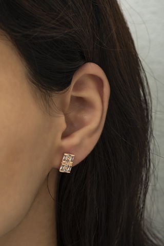 Rose Kaplama Baget Taşlı Çivili Kadın Küpe Rose Gold