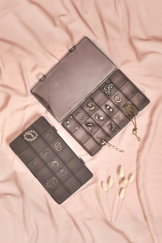 18 Bölmeli Takı Kutusu & Çok Amaçlı Kutu & Organizer Siyah