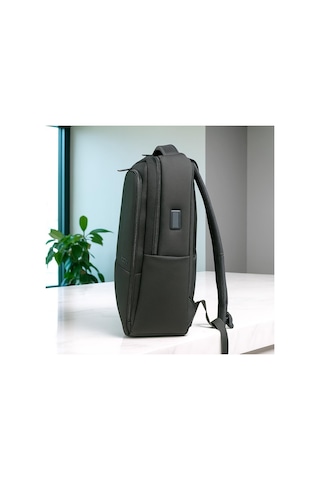 Laptop Ve Seyahat İçin İnce Tasarım Sırt Çantası Baggaj S24112 Siyah