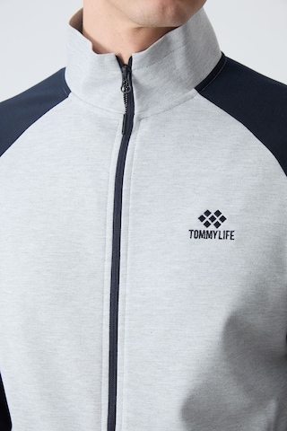 Tommy Life Gri Lacivert Dik Yaka Çift Renk Rahat Form Klasik Paça Erkek Eşofman Takımı - 85113 Gri - Lacivert