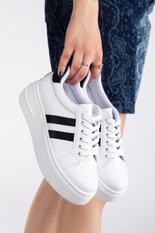 Erceka Kadın Spor Ayakkabı Sneaker Günlük Kullanıma Uygun Beyaz-siyah-kırmızı,mavi Bağcıklı Beyazasiyah