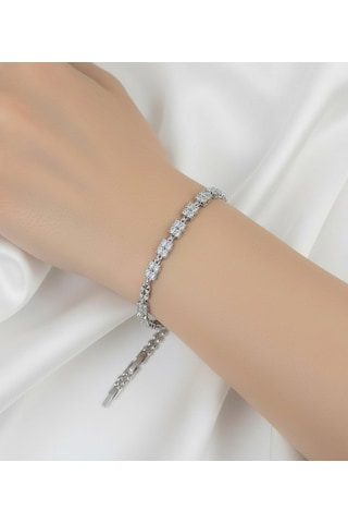 Xuping Modern Tasarım Taşlı Kuyumcu Serisi Gümüş Renk Premium Bileklik 17cm + 2cm Ayarlı
