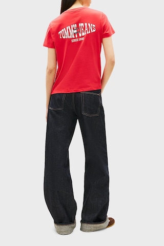 Tommy Jeans Pamuklu Sırt Baskılı Regular Fit Bisiklet Yaka T Shirt Bayan T Shirt Dw0dw22274 Xk3 Kırmızı Kirmizi