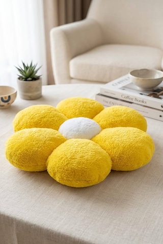 Soft Pelüş Papatya Dekoratif Yastık Bahar Şıklığında Kırlent Ve Minder 45x45 Çapında Sarı