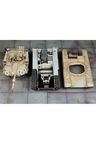 Rfm 5007 1/35 Ölçek, M1a1/ A2 Abrams Tankı, İç Detaylı, Plastik Model Kiti-55493