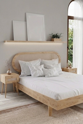 Padova Model Hazeran Başlıklı Masif Ahşap Karyola Ve 2 Adet Komodin Kolay Kurulum Fırınlanmış İthal Sibirya Çamı 90x190 Yatak Uyumlu 2 Adet Komodin