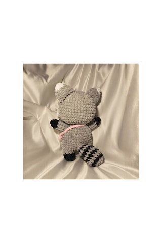 El Yapımı Tek Parça Tığ İşi Peluş: Rakun Amigurumi Çok Renkli