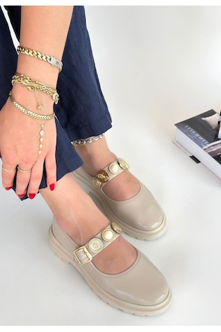 Roof Atelier Kadın Bej Rugan Bilekten Tokalı Loafer Ayakkabı - Okira Çok Renkli
