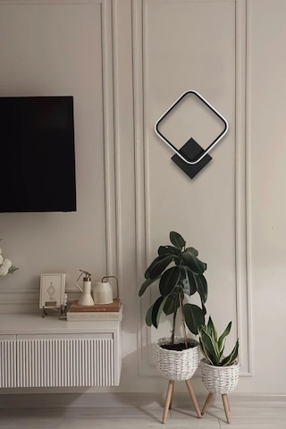Kira Aplik Siyah Renk Gün Işığı Ledli Banyo Mutfak Duvar Aplik Siyah