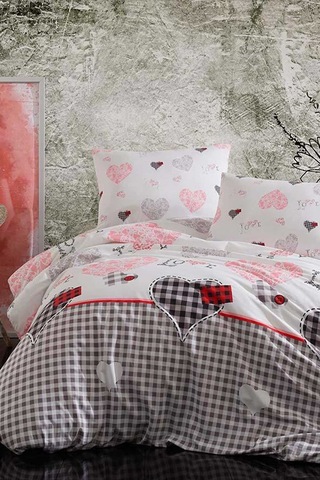 Çift Kişilik Lastikli Çarşaflı Pamuklu Nevresim Takımı Patchwork Love Diğer