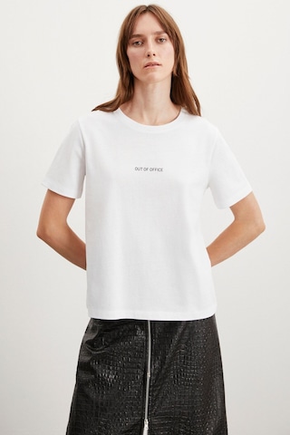 Grimelange Glenda Kadın Nakış Işlemeli Regular Fit %100 Organik Pamuklu Örme Bisiket Yakalı Beyaz T-shirt