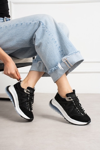 Shoetek Susanne Kadın Sneakers Bağcıklı Spor Ayakkabı Siyah Süet
