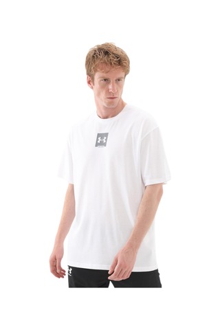 A1386803-101 Under Armour Ua M Hw Os Sm Box Ss Erkek Şort Ve Kapri Beyaz A1386803-101 Beyaz