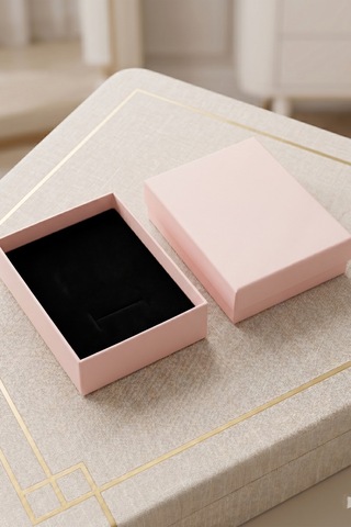 Pembe Premium Dayanıklı Hediye Kutusu Ve Hediye Paketi Renkli