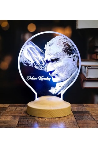 Yıl Atatürk Görselli Hediye Atatürk Ofis Hediyesi Atatürk Fotoğraflı Kişiye Özel Isimli Led Lamba Atatürk Ve T Çok Renkli