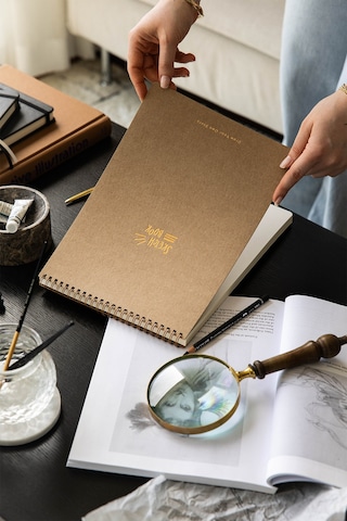 A4 Kraft Kapak 60 Yaprak 140 Gr. Perforajlı Eskiz Defteri - Sketch Book Kraft A4 Kraft Kapak 60 Yaprak 140 Gr. Perforajlı Eskiz Defteri - Sketch Book Kraft