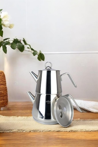 Akdeniz Piramit Elit Paslanmaz Çelik Orta Boy Metal Kulplu 2,5 Lt Çaydanlık Silver Gümüş