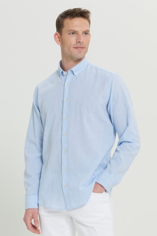AC&Co / Altınyıldız Classics Erkek Comfort Fit Rahat Kesim Düğmeli Yaka Casual Keten Gömlek Açık Mavi