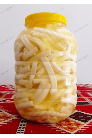 Burağın Bahçesi Tam Yağlı Salamura İnek Çubuk Peynir Net 3 KG Burağın Bahçesi Tam Yağlı Salamura İnek Çubuk Peynir Net 3 KG