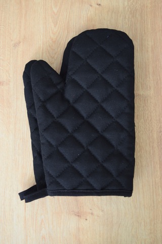 Yanmaz Ve Isıya Dayanıklı Fırın Eldiveni Ve Tutacak 2 Eldiven,