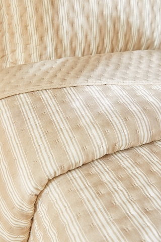 Ocean Home Textile Pamuklu Kaapitoneli Bej Renk Çizgi Desen Tek Kişilik Yatak Örtüsü Seti 1 Adet 160 X 230 / 1 Adet 50 X 70 Cm