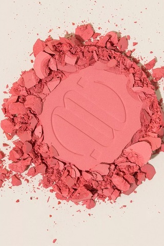 Noha Nabıl Noha Nabıl Blush On 8g, Vegan, Doğal İçeriklü, Yumuşak Mat Bitişli Lüks Allık Allıklar Beach Vibes