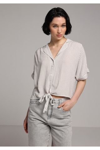Colin's Colins Fashion Fit Shirt Neck Çizgili Kadın Yeşil Kısa Kol Gömlek Cl1081472 Q1.v1 Sag Çok Renkli