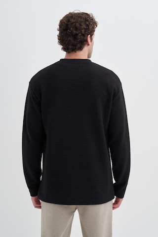 Cazador 50690 Erkek Bisiklet Yaka Sweatshirt Siyah