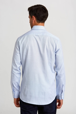 Bisse Bisse Klasik Gömlek Modern Fit U. Kol Yarım İtalyan Yaka Armür Lacivert Gmars0422302101 D39 Lacivert
