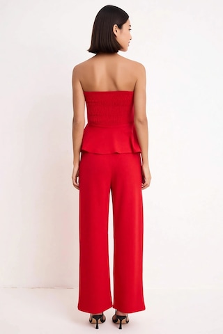 Benerly Kadın Straplez Peplum Detaylı Geniş Paça Uzun Örme Takım Soft Tou Kırmızı