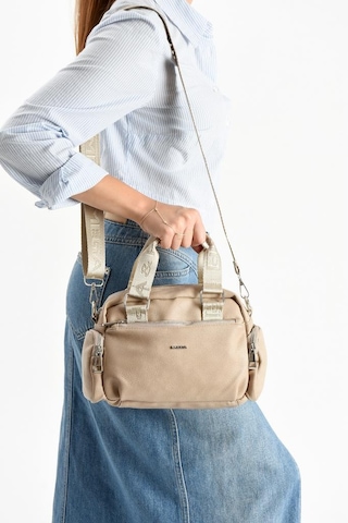 Suni Deri Kadın Omuz Çantası 25 17 Cm Çapraz Askılı Postacı Çanta Mega Bag Vegan Deri Kol Çantası Krem