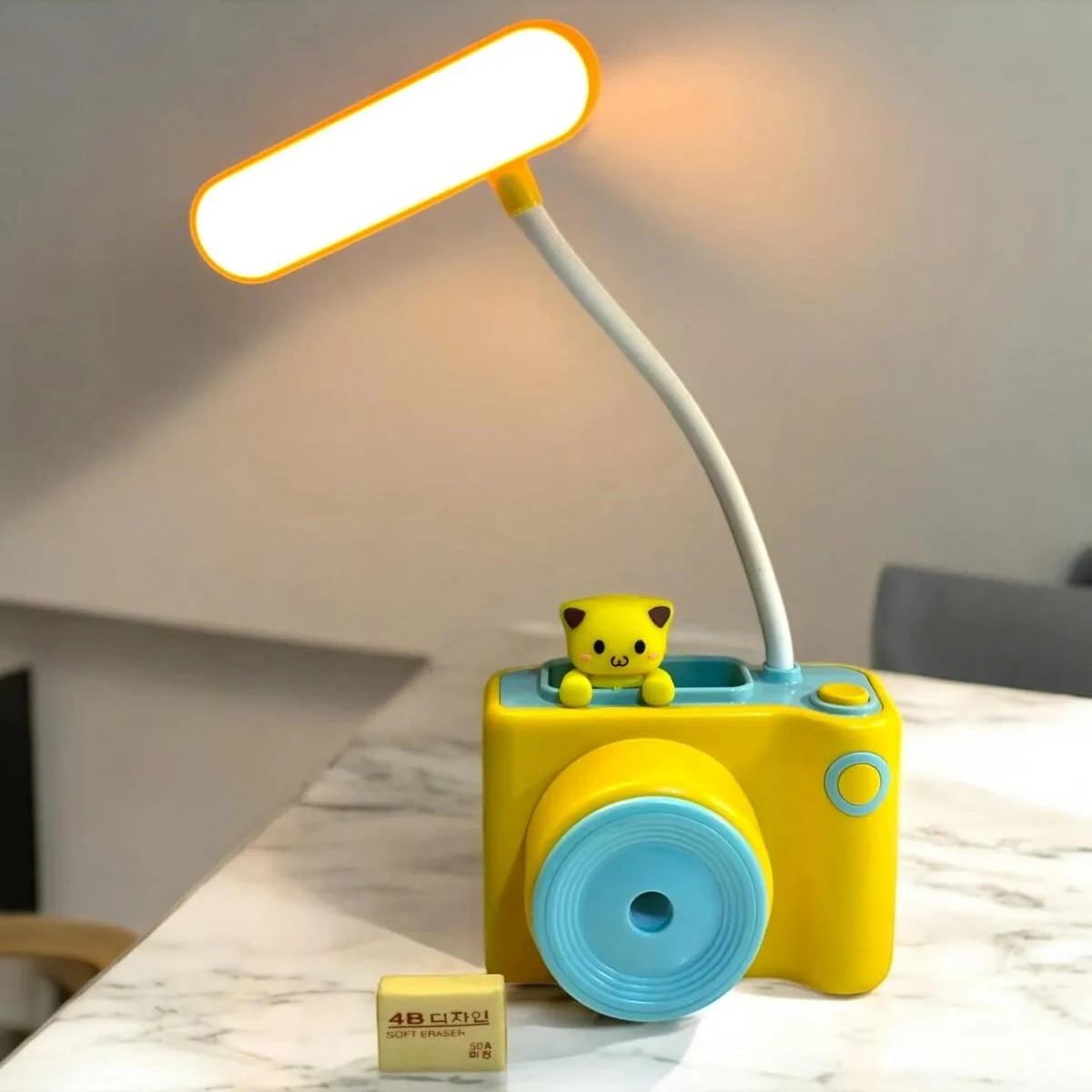 Turuncu Kamera Şeklinde Kalemtıraşlı Usb Masa Üstü Lamba - Şık Ve Fonksiyonel Turuncu