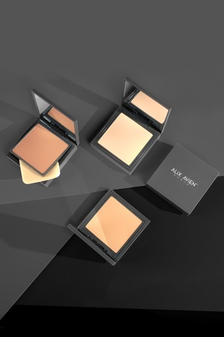 Alix Avien Kompakt Pudra 12 Saate Kadar Kalıcılık Soğuk-nötr Cilt Alt Tonu Compact Powder 11 Caramel