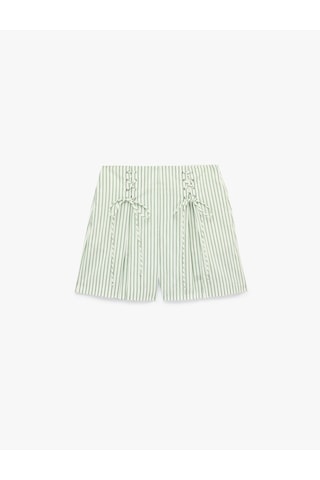 Koton Koton X Sibil Çetinkaya - Slim Fit Çapraz Bağlama Detaylı Fiyonklu Çizgili Poplin Mini Mikro Şort Yeşil Çizgili 6sak40355uw