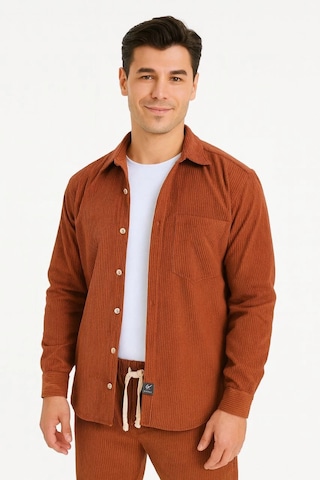 Erkek Kadife Oversize Takım - Gömlek Ve Pantolon İkili Set Füme Corduroy Şıklığı, Rahat Ve Zarif Duruş Yumuşak Dokulu Kadife Kumaş, Düğmeli Gömlek Üst Ve Lastikli Pantolon Alt Parça İle Gün Boyu Konfor- Kiremit Çok Renkli